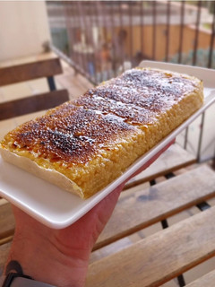 Una foto de Turrón de yema quemada