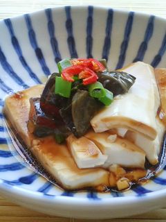 涼拌皮蛋豆腐[超簡單前菜] 的食譜成品照片
