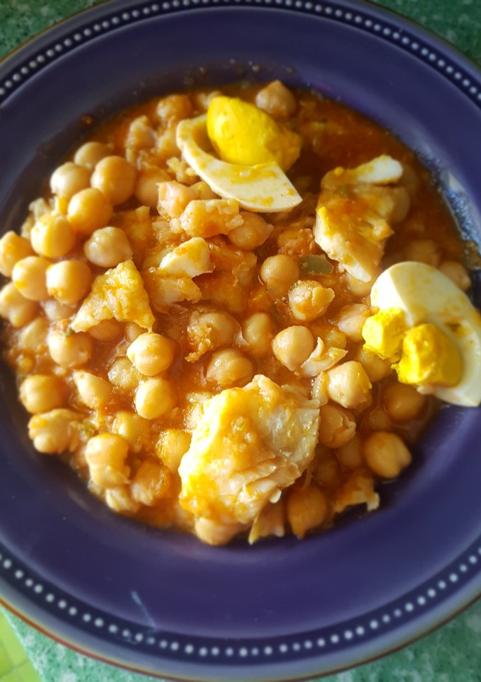 Una foto de Garbanzos con bacalao