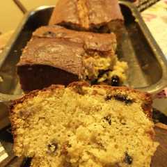 Una foto de Budín de pasas y arándanos