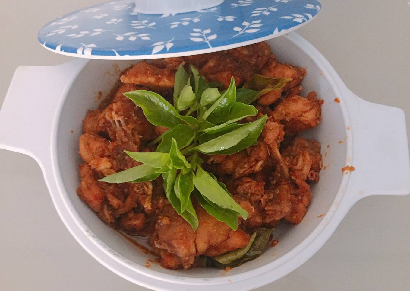 Ayam goreng rica rica pedas