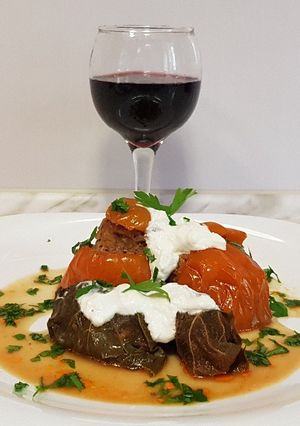 O poză a rețetei Rosii umplute cu carne.