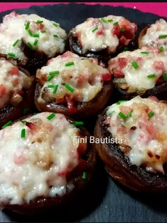 Una foto de Champiñones rellenos con gratinado de mayonesa