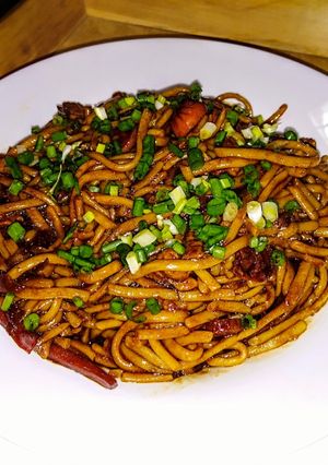 Una foto de ESPAGUETTIS 🍲Al mejor estilo Oriental...!