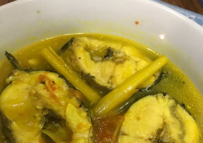 Resep Ikan Bumbu Pindang Serani oleh Annisa Ellen Resep Ikan Bumbu Pindang Serani oleh Annisa Ellen
