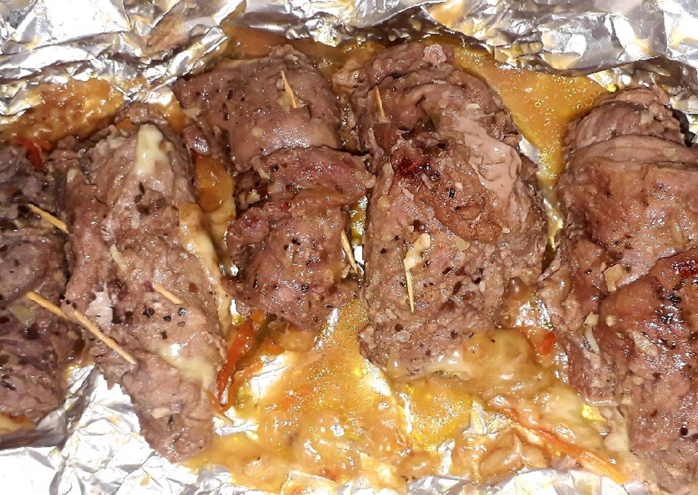 Rollitos de res rellenos con queso y vegetales🥕🍅