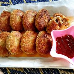A picture of Cutlets from leftover Chinese rice.
