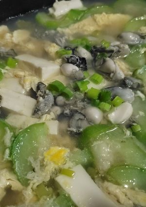 絲瓜蚵仔豆腐湯 的食譜成品照片