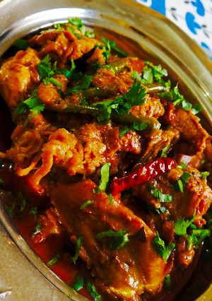 A picture of Spicy Chicken Curry.