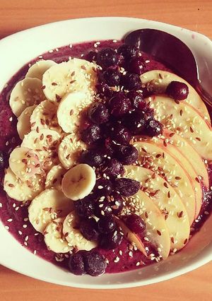 Una foto de Compota de banana, arándano y manzana