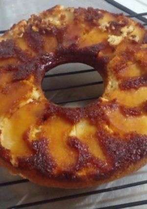 Una foto de Torta invertida de manzana. 🍎