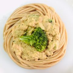 A picture of Creamy Herb-Garlic Tuna & Broccoli Pasta.
