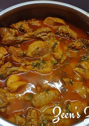 A picture of Rogan Murgh/Chicken.