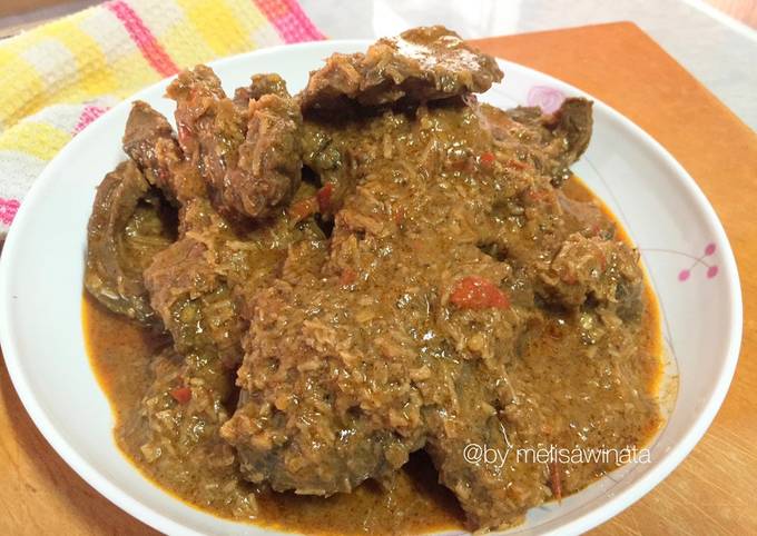 Rendang sapi pedas