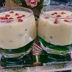 A picture of Fruit Custard.