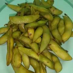 Edamame rebus রেসিপির প্রধান ছবি
