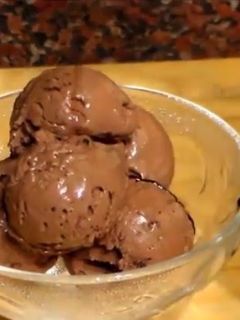 صورة لوصفة ايسكريم الشوكلاته المنزلي 😍 سهل