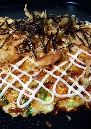 A picture of Okonomiyaki ~ Japanese flavor.