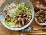 🌱 Bún Nước Tương Nấm Hương Nướng (Bún Trộn Chay)