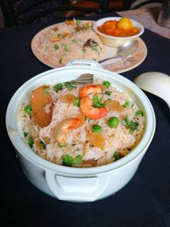 मटर पुलाव (matar pulao recipe in Hindi) रेसिपी मुख्य फोटो