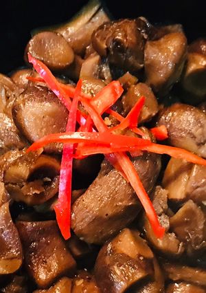 Hình của món Chân nấm đông cô kho tiêu.