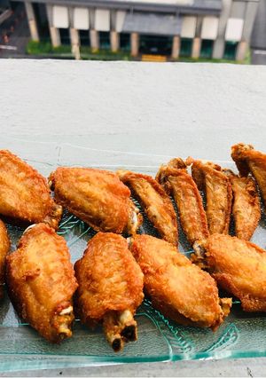 รูปของ ปีกไก่ทอดน้ำปลา