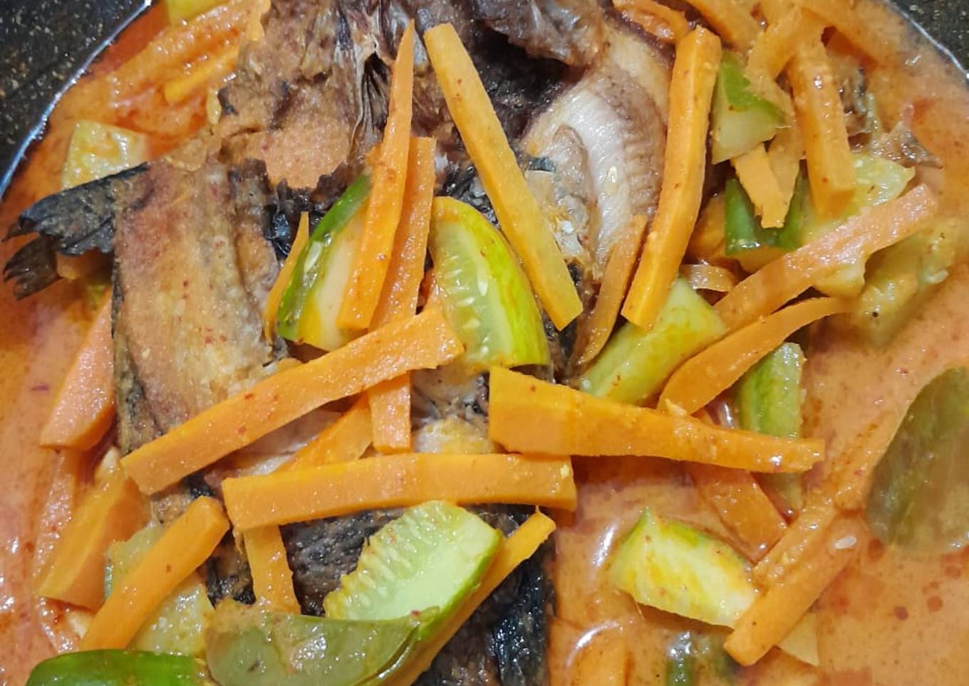 Bagaimana Membuat Ikan Nila acar pedas Anti Gagal