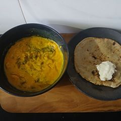 A picture of Mula nu Ragad with Bajri no Rotlo.