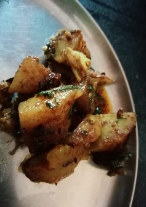 A picture of Aloo fry.