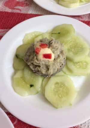 Una foto de Fondos de alcachofas rellenos