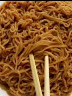 صورة لوصفة اندومي بالطريقه الاسيويه لذيذ ^_^