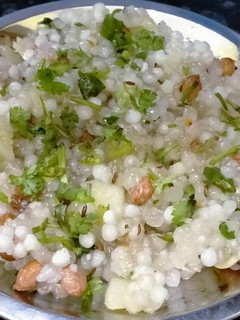 साबूदाना खिचड़ी (sabudana khichdi recipe in Hindi) रेसिपी मुख्य फोटो