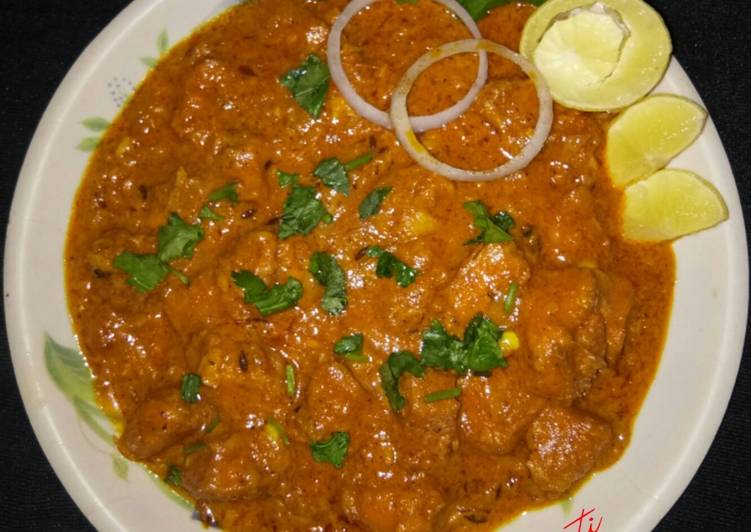 Dahi Chicken Curry