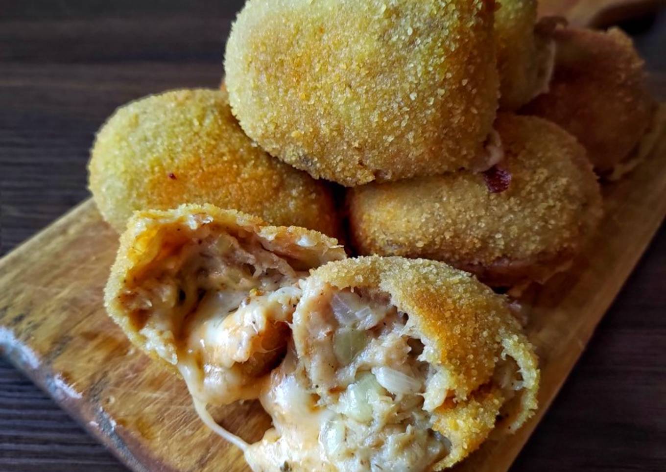 Bitterballen Tuna Garlic Mozzarella