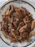 Setas con cebolla y orégano