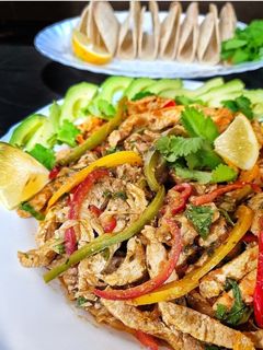Una foto de Fajitas de cerdo al limón