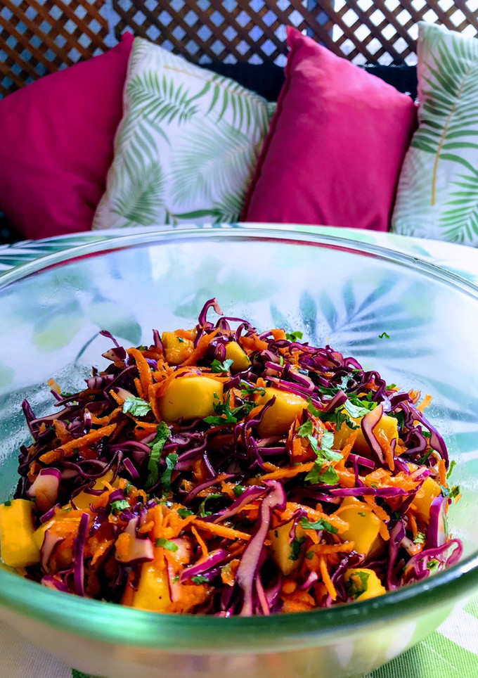 Una foto de Ensalada de lombarda tropical agripicante