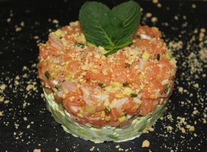 Foto principal de Cómo hacer tartar de salmón de @HungFaiTopChef