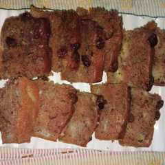 รูปของ Bolu pisang chocolatos topping kismis