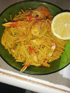 Una foto de Fideos guisados con cigalas