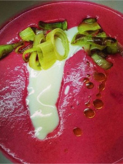 Una foto de Crema de remolacha