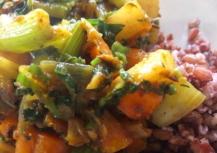 7 Delicious Homemade Nepalese-style Vegetable Curry - vegan