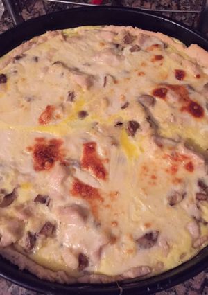 Una foto de Tarta de pollo y champiñones
