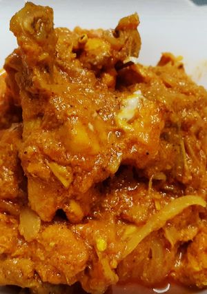 চিকেন কষা (chicken kosha recipe in Bengali) রেসিপির প্রধান ছবি