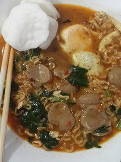 Foto resep Indomie Tumis Sawi,Bakso dan Telor.