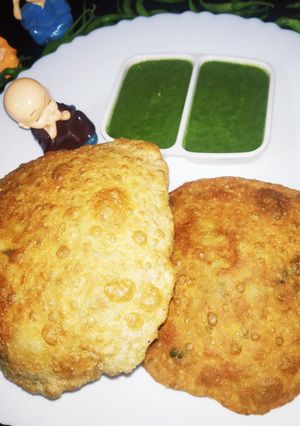 आलू कचौड़ी (aloo kachodi recipe in Hindi) रेसिपी मुख्य फोटो