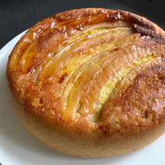 A picture of Rice Cooker Banana Upside-down Cake.