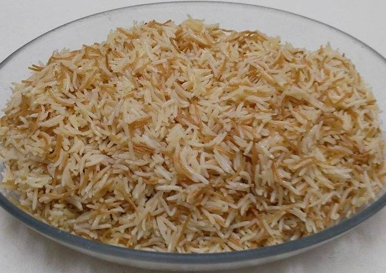 الأرز بالشعيرية