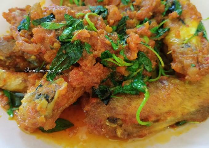 Cara membuat Ayam Masak Rica-Rica Kemangi Cara membuat Ayam Masak Rica-Rica Kemangi