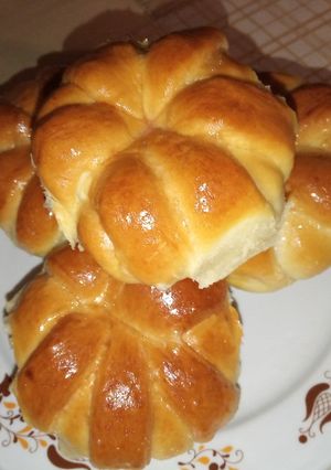 Túrós-pudingos kelt muffin recept fotója